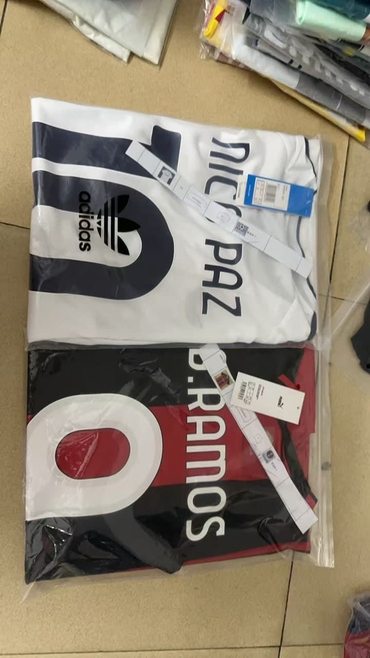 Maglie Como NICO PAZ e Milan B. RAMOS personalizzate, ordine reale Goal Mania