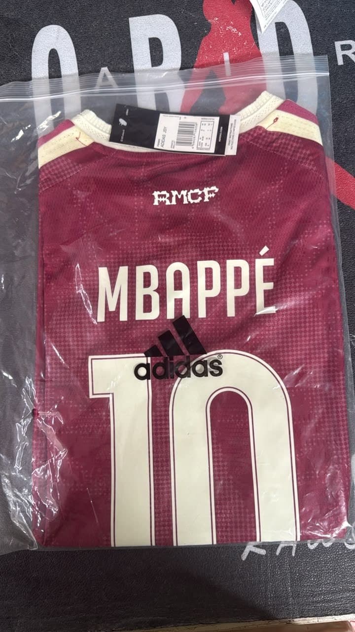 Maglia Real Madrid third bordeaux personalizzata MBAPPÉ 10, ordine Goal Mania