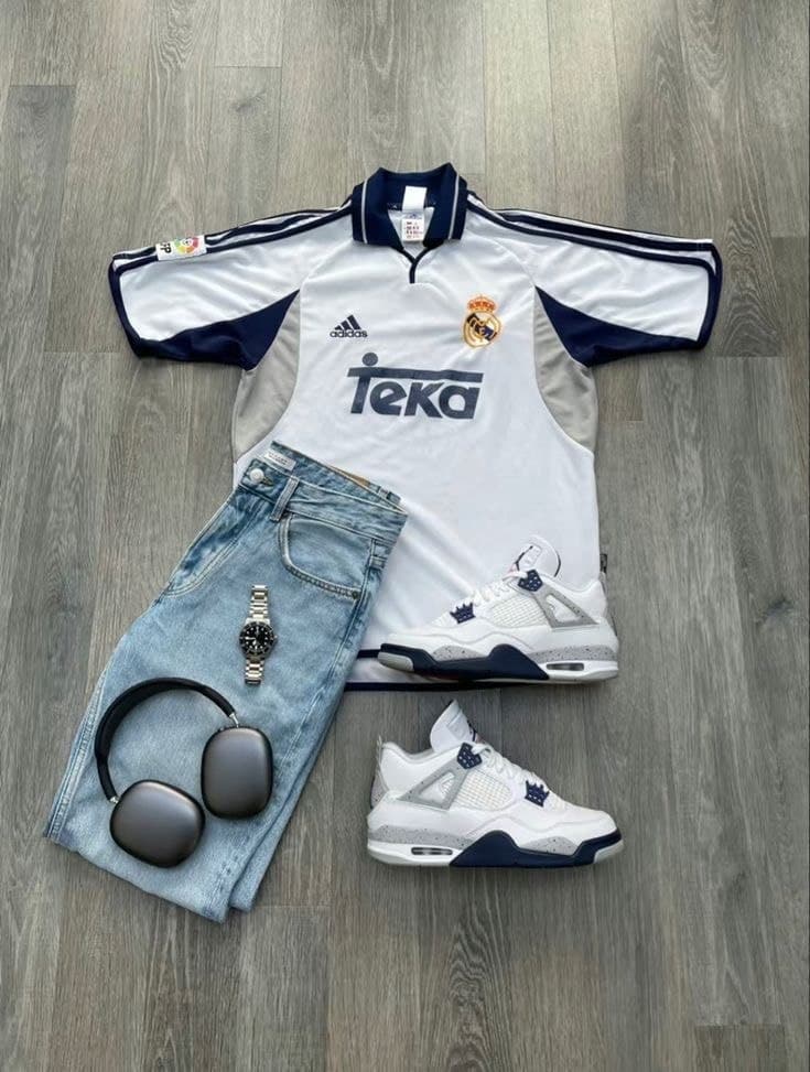 Outfit con maglia da calcio retro acquistata su Goal Mania
