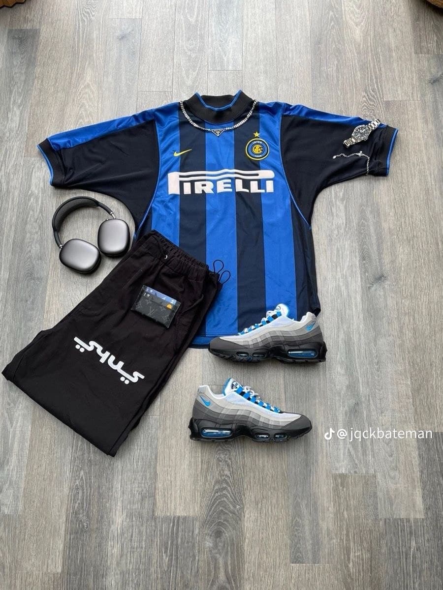 Maglia da calcio vintage indossata da un cliente Goal Mania