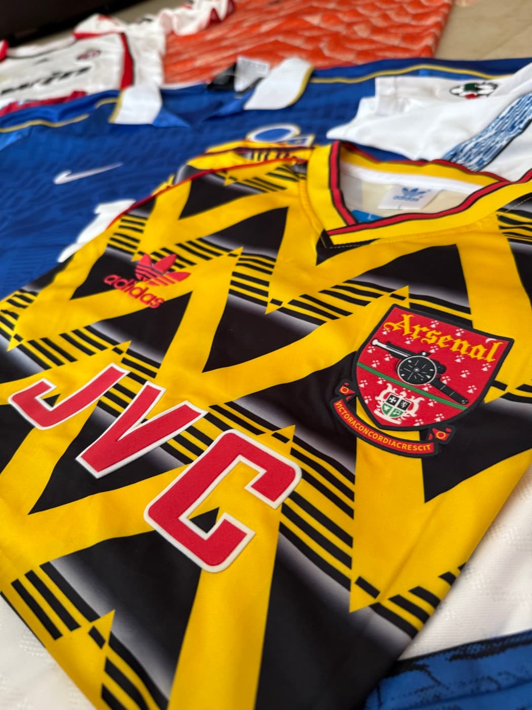 Collezione di maglie da calcio retro di un cliente Goal Mania