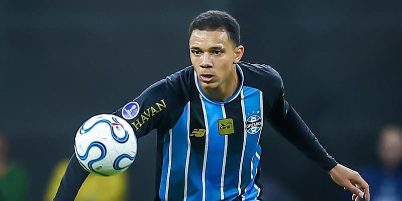Fiorentina, colpo da record: Viery dal Gremio per blindare la difesa viola